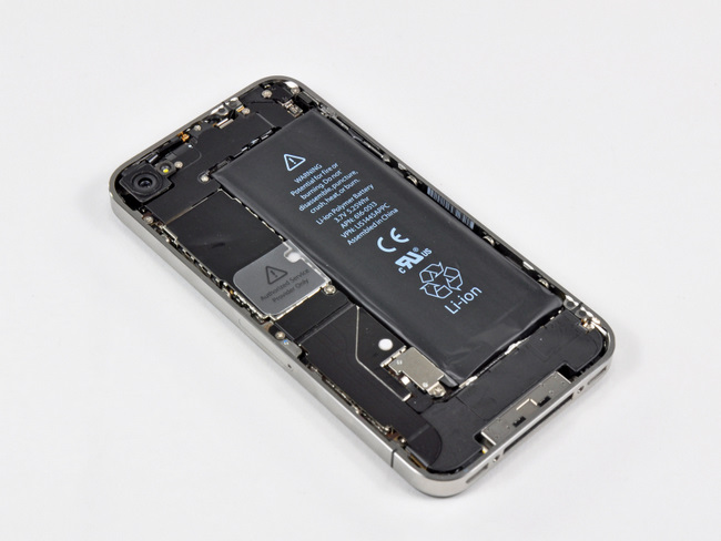 苹果 iPhone 4 手机内部