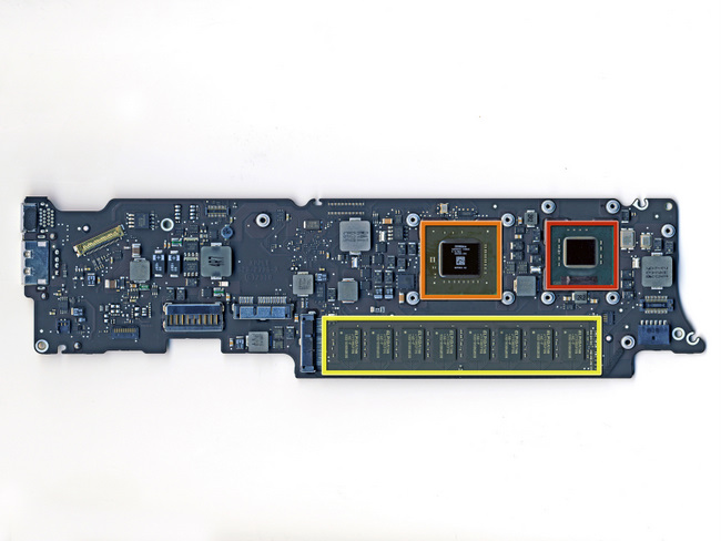 11寸苹果 Macbook Air笔记本电脑的主板正面及芯片