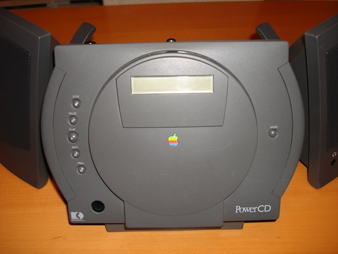 苹果 PowerCD 播放器正面照片