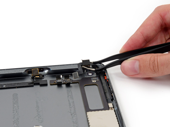 苹果 iPad mini 2 拆机组图