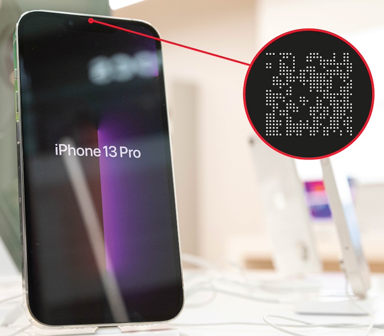 苹果在 iPhone 的前面板玻璃边缘刻着特殊的二维码