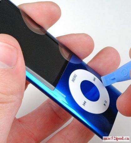 09新款苹果iPod Nano拆解及零件组图：撬下控制圆盘