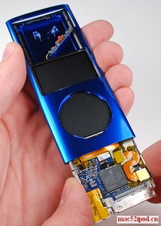 09新款苹果iPod Nano拆解及零件组图：抽出主板