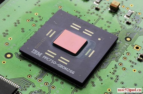 早期苹果电脑使用的IBM PowerPC处理器的照片--PowerPC750