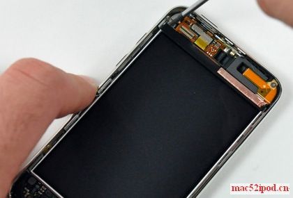 拆解第3代苹果iPod touch的屏幕