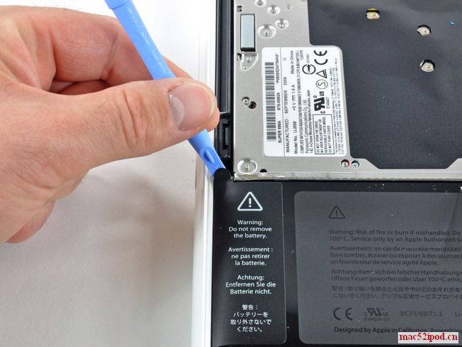 拆下Macbook电池