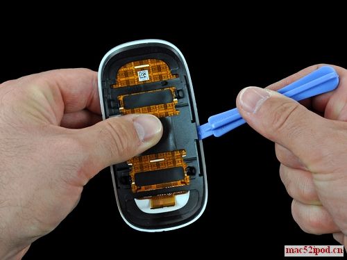 拆解苹果电脑MagicMouse鼠标