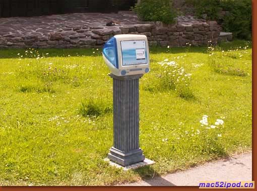 外国玩家改装的苹果iMac G3为原型的邮筒