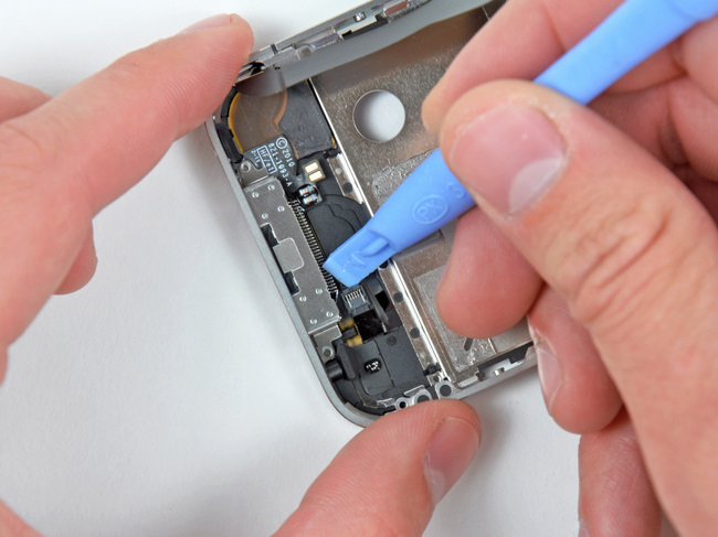 苹果 iPhone 4 手机拆解