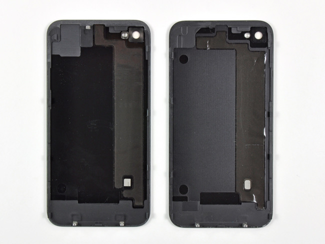 CDMA、GSM 版苹果 iPhone 4 手机后盖对比