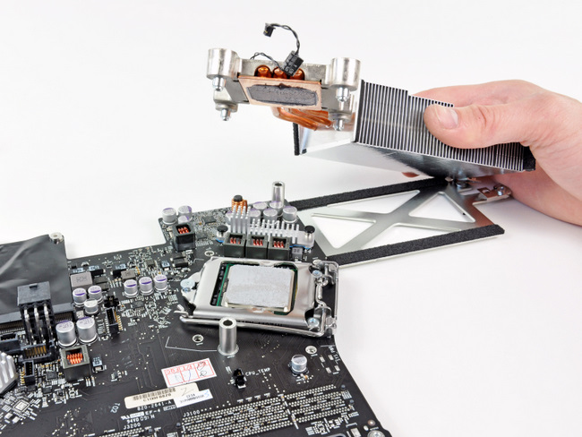 2011年新款苹果 iMac 的 CPU 热管散热器