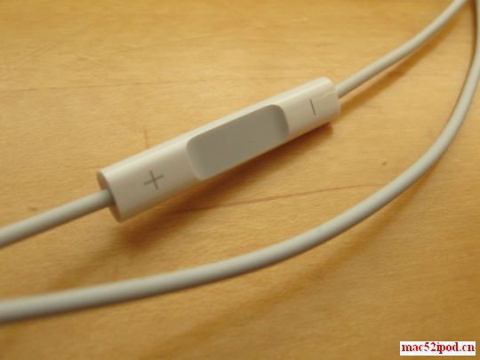 新款苹果iPod入耳式耳机线控照片