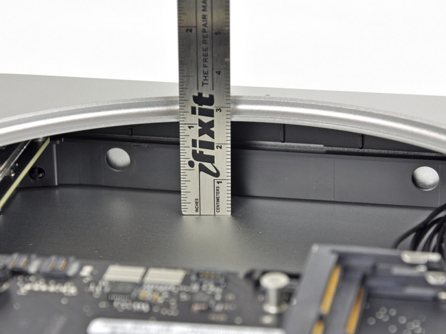 2011年新款苹果 Mac mini 的硬盘仓空间