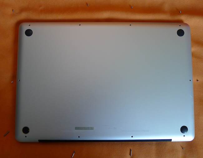 苹果 MacBook Pro 笔记本电脑拆机除尘