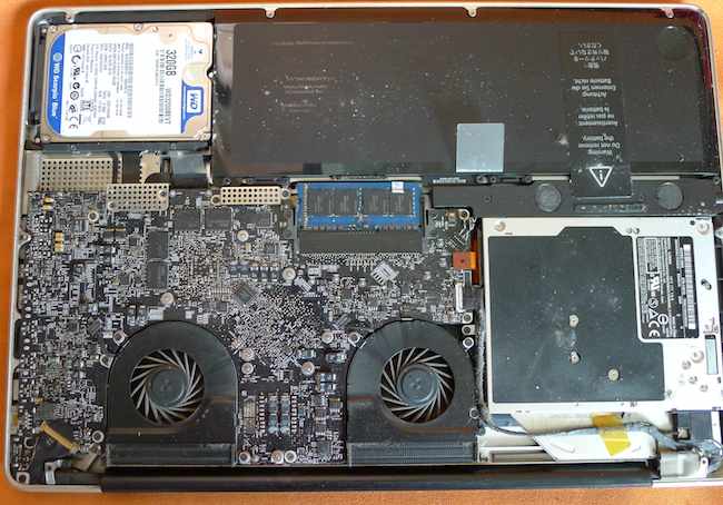 苹果 MacBook Pro 笔记本电脑拆机除尘