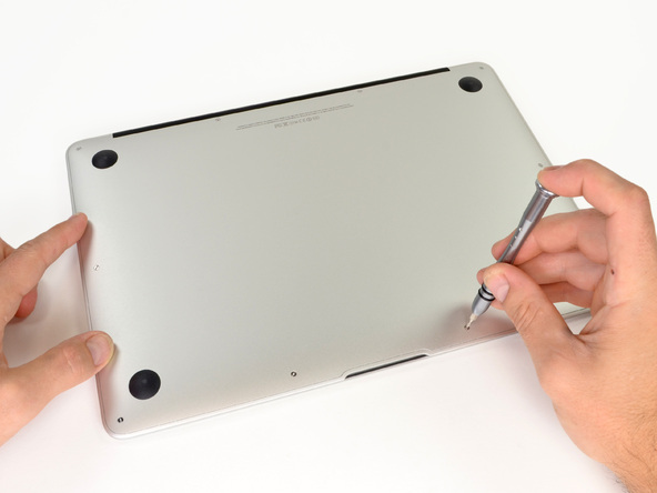 2012 款苹果 MacBook Air 笔记本电脑拆机组图