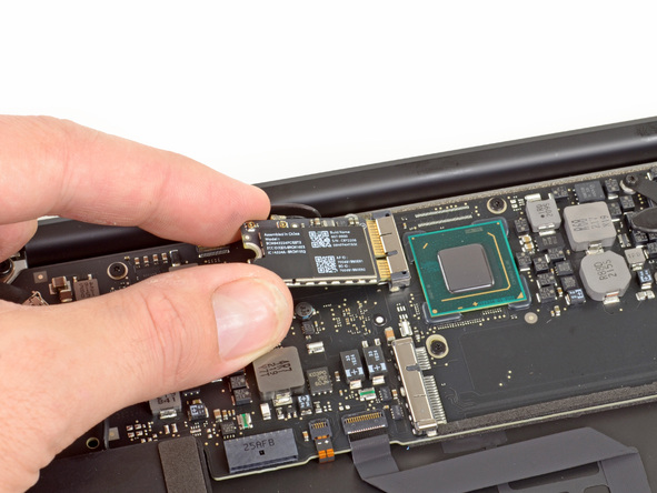 2012 款苹果 MacBook Air 笔记本电脑的无线模块