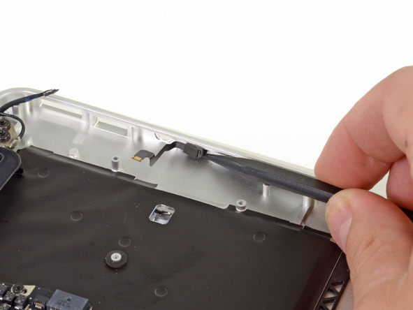 2012 款苹果 MacBook Air 笔记本电脑拆机组图