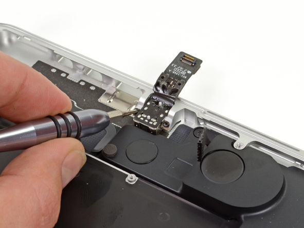 2012 款 Retina 屏苹果 MacBook Pro 笔记本电脑拆机
