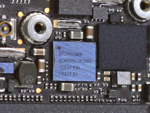 苹果 iPhone 5 的博通 BCM5976 芯片