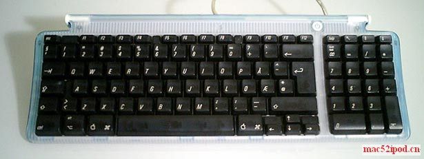 苹果电脑键盘USB Keyboard - 1998 这款苹果电脑键盘开始使用USB接口了。