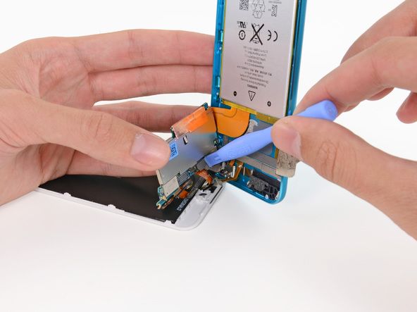 苹果 iPod touch 5 拆机组图