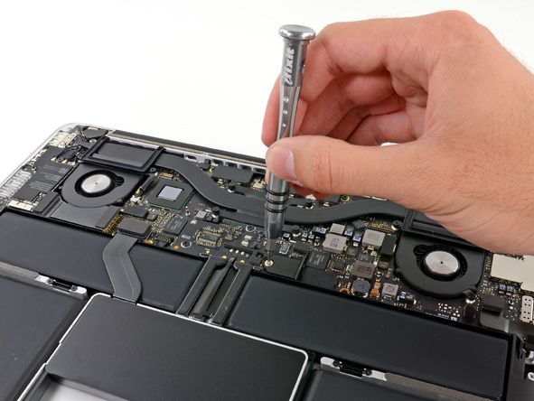 13 寸苹果 rMBP 笔记本电脑拆机组图