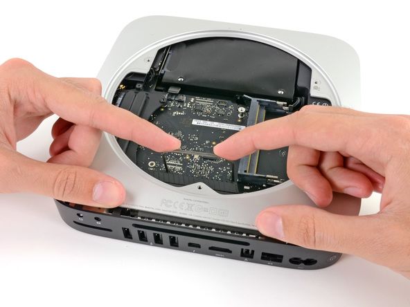 2012 款苹果 Mac mini 拆机组图