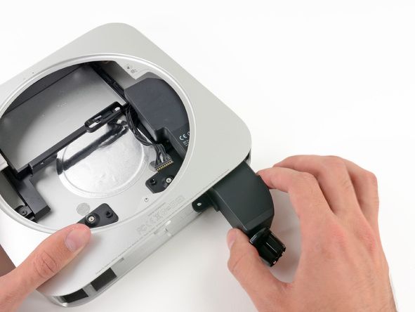 2012 款苹果 Mac mini 拆机组图