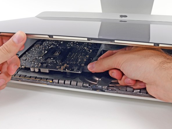 超薄苹果 iMac 拆机组图