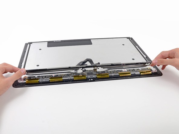 超薄苹果 iMac 拆机组图