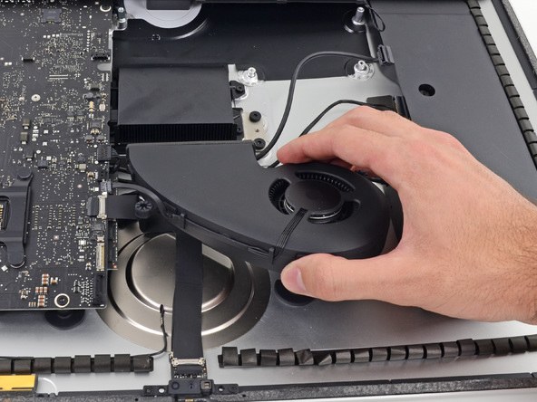 超薄苹果 iMac 拆机组图