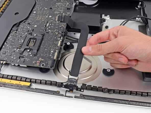 超薄苹果 iMac 拆机组图