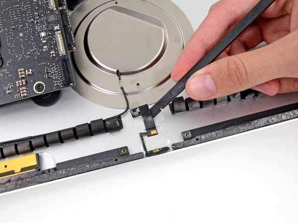 超薄苹果 iMac 的双麦克风