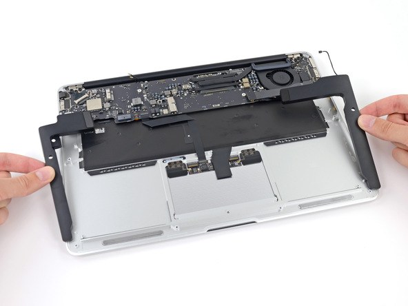 2013 款苹果 MacBook Air 笔记本电脑拆机组图