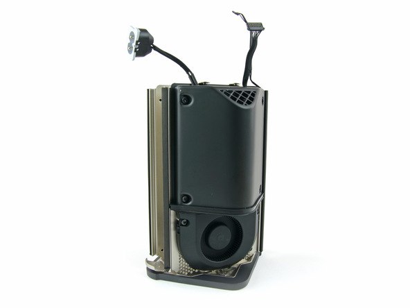2013 款苹果 AirPort Extreme 无线基站拆机组图