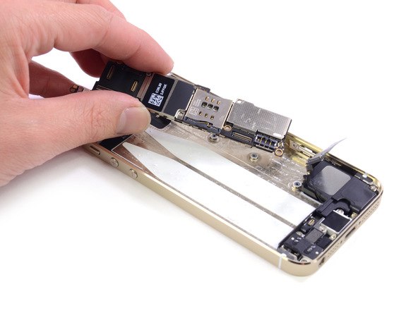 苹果 iPhone 5s 拆机组图