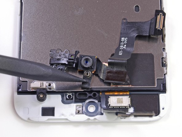 苹果 iPhone 5s 拆机组图