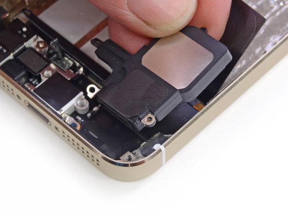 苹果 iPhone 5s 拆机组图