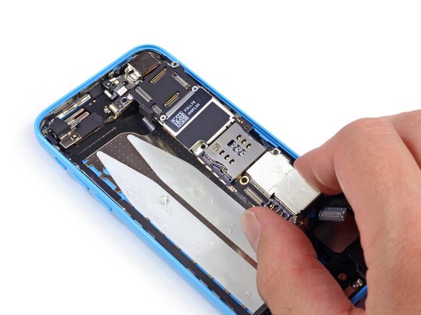 苹果 iPhone 5c 拆机组图