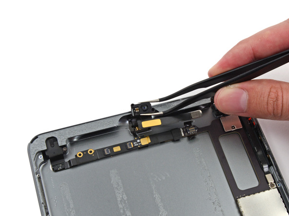 苹果 iPad mini 2 拆机组图