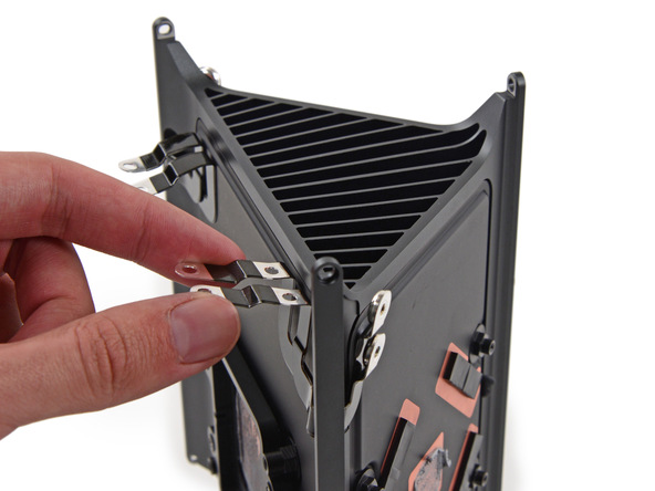 2013 款苹果 Mac Pro 工作站拆机组图