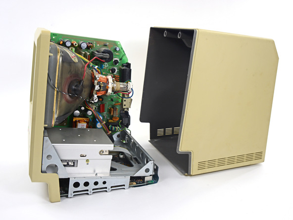 苹果 Macintosh 128K 拆机组图