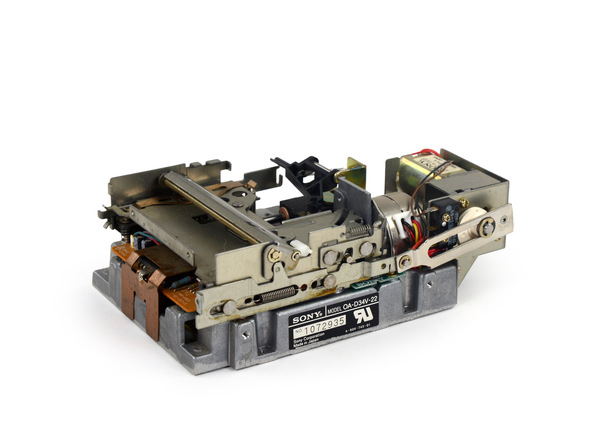 苹果 Macintosh 128K 拆机组图