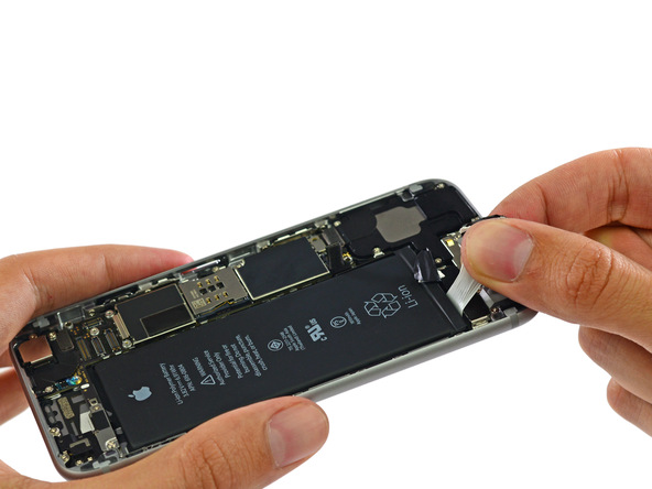 苹果 iPhone 6、iPhone 6 Plus 拆机组图