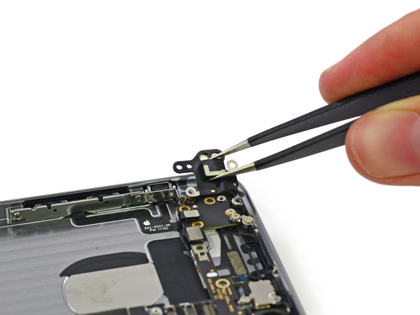 苹果 iPhone 6、iPhone 6 Plus 拆机组图
