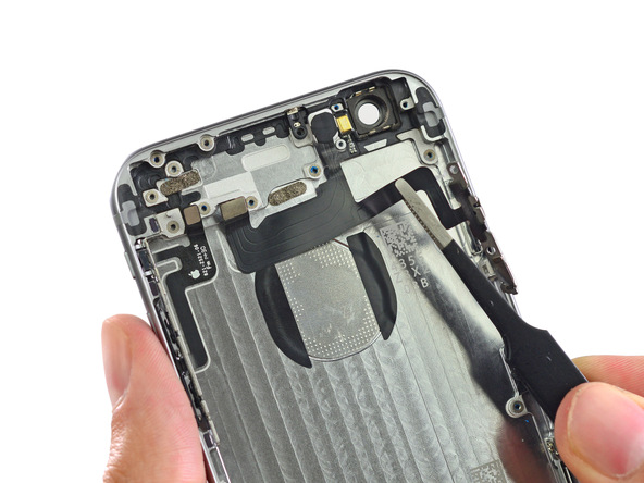 苹果 iPhone 6、iPhone 6 Plus 拆机组图
