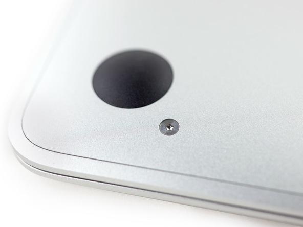 苹果 Retina Macbook 2015 拆机组图