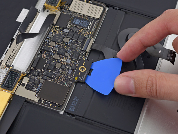 苹果 Retina Macbook 2015 拆机组图