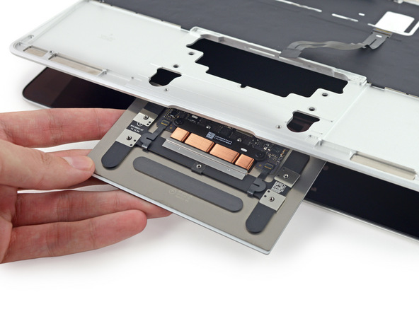苹果 Retina Macbook 2015 拆机组图
